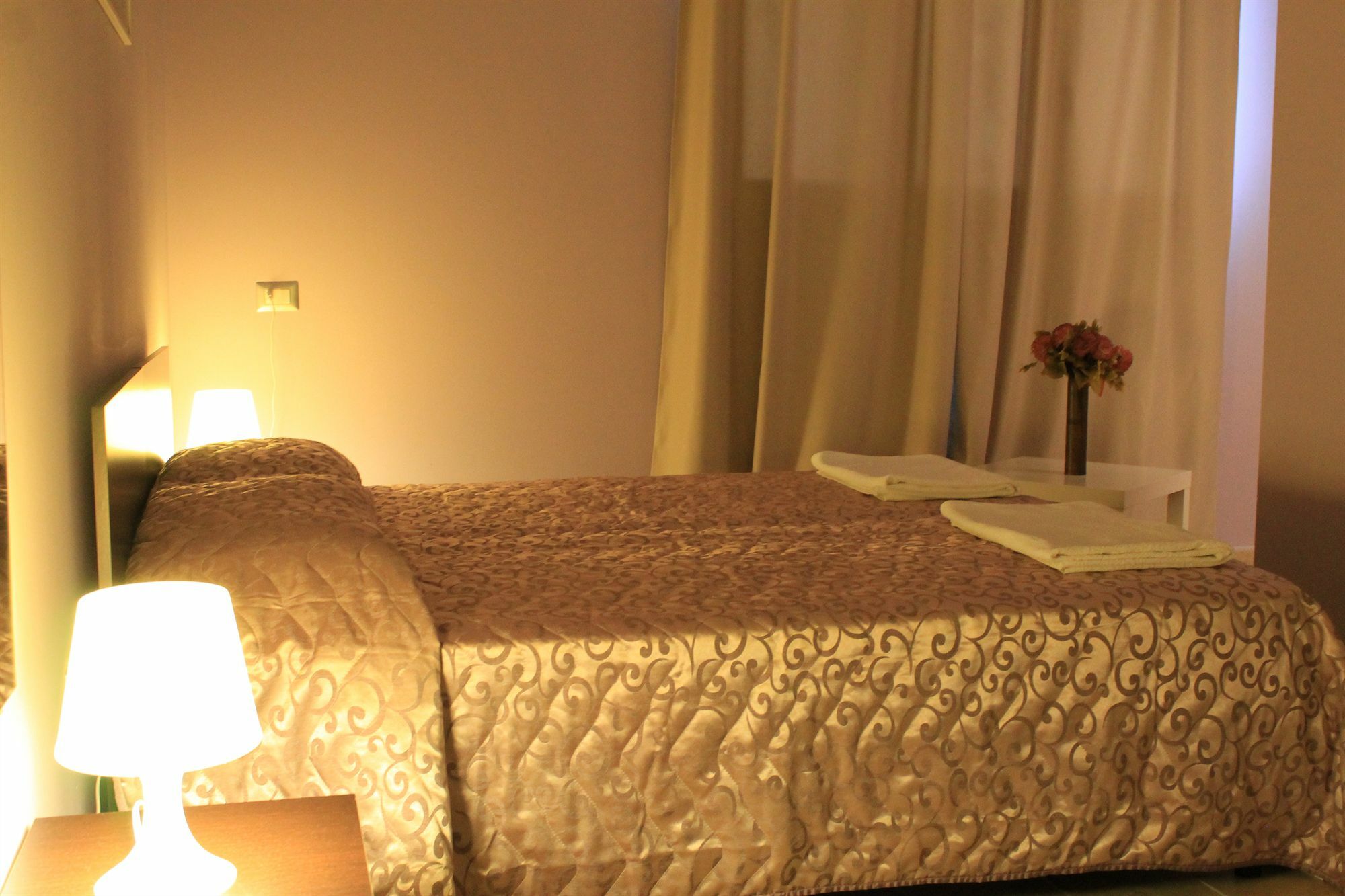 HOTEL SALENTHOUSE RACALE 3* (Italia) - da 45 € | HOTELMIX
